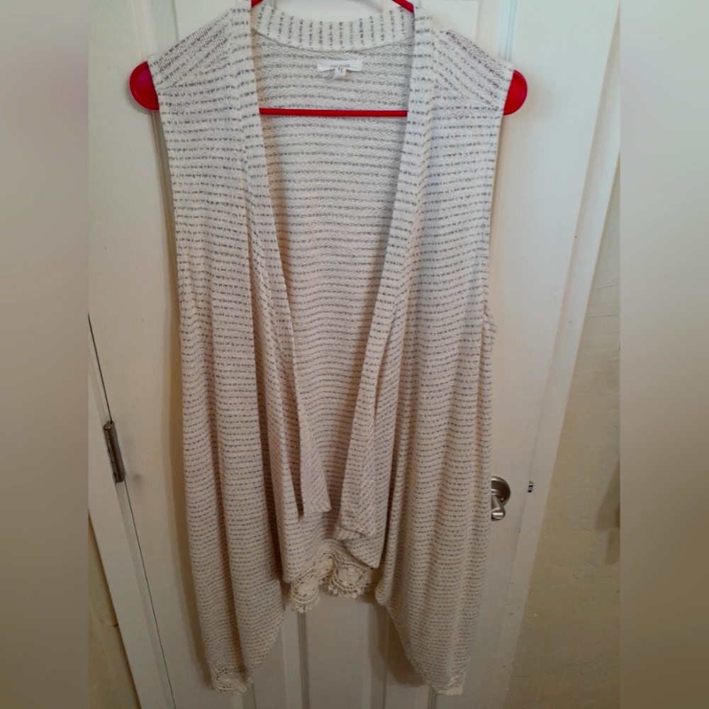 Womens vest size 0x